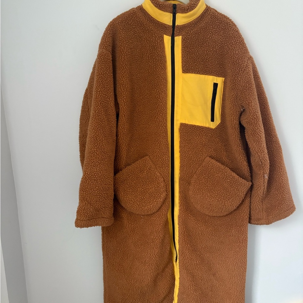 cozyyyy long Fleece Coat JOA from urban outfitters